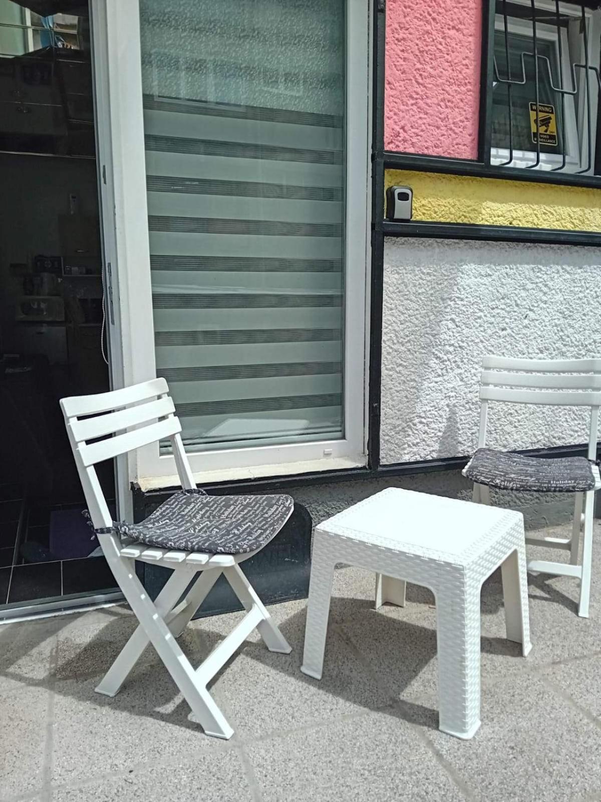 Floki Studio In The Center Saraievo Exterior foto